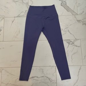 Beyond Yoga leggings size small, light purple. Great condition